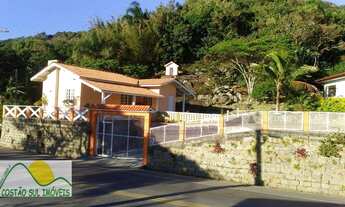 Imagem: Casa com 2 quartos a 270 metros da Praia