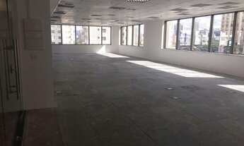 Imagem 5: Conjunto comercial 196m² de área útil , piso elevado em aço, forro modular, iluminação e a