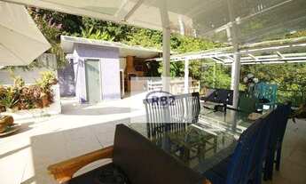 Imagem: Linda casa triplex em condomínio, com projeto