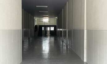 Imagem 4: Alugo ótimo Ponto Comercial (novo), 188m² com amplo salão térreo e mezanino - Pedreira - B