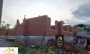 Imagem: Casa com três dormitórios, sendo uma suíte