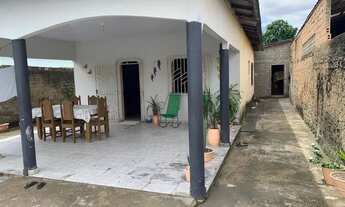 Imagem 2: Casa no jardim primavera