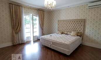 Imagem 6: Linda Casa para aluguel possui 360 metros quadrados com 4 quartos