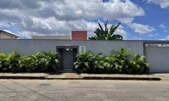 Imagem 3: Casa para venda tem 210 m2 com 3 quartos em Centro - Curitiba - Paraná