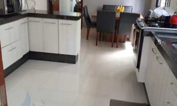 Imagem 7: ACEITA TROCA PERMUTA!! Casa de 3 dormitórios sendo 1 suíte, 4 banheiros, 2 vagas, com 172m