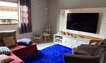 Imagem 3: Casa para venda tem 300 metros quadrados com 4 quartos