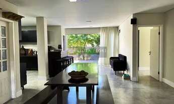 Imagem 5: Casa plana averbada no bairro Glória, Joinville/SC, no valor de R$840.000,00 Excelente