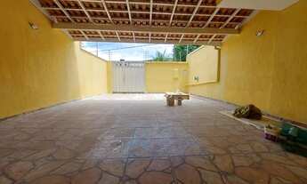 Imagem 2: Casa top no Parque 10 com 3 quartos + Escritório / Via Pública / Financia ok! leia o Anún