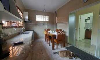 Imagem 6: Casa com 4 dormitórios à venda, 200 m² - Vila São José - Taubaté/SP