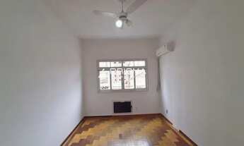 Imagem 5: 2 dormitórios amplo de frente, 2 salas, cozinha com móveis planejados, ar split