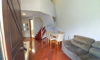 Imagem 2: Casa Encantadora no Xaxim com 4 quartos, sala com pé direito duplo, pronta para morar!