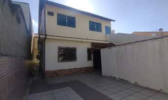 Imagem 2: Casa para venda tem 230 metros quadrados com 6 quartos em Campo Grande - Rio de Janeiro