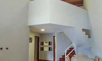 Imagem 3: Casa Encantadora no Xaxim com 4 quartos, sala com pé direito duplo, pronta para morar!