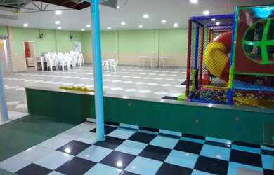 Imagem 3: Salão de festas, loja e casa em terreno de 1.000 m2 - Campo Grande Salão de festas pront