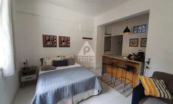 Imagem 5: Conjugado reformado no Catete com 27m², ótimo investimento