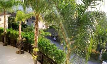 Imagem 2: Casa de condomínio para venda possui 735 metros quadrados com 5 quartos no Recreio