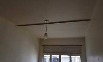 Imagem 2: Kitnet com banheiro e cozinha