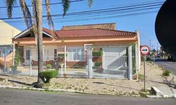 Imagem: PORTO ALEGRE - Casa Padrão - Passo das