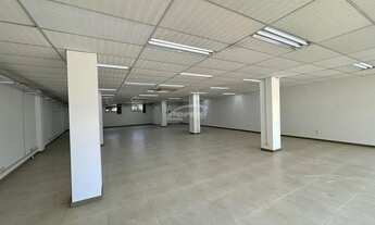 Imagem 7: Loja comercial com 220m², com layout versátil que permite adequações conforme a necessidad