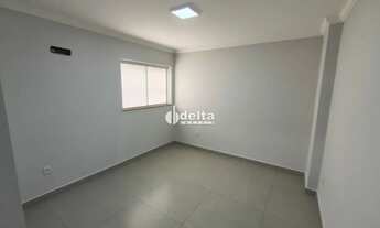 Imagem 6: Casa comercial com Habite-se disponível para locação no bairro Martins em Uberlândia - MG