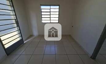 Imagem 3: Casa para locação no bairro Martins