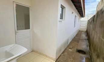 Imagem 2: Casa térrea .condomínio fechado com 3 quartos sendo 1 suíte e vaga de garagem