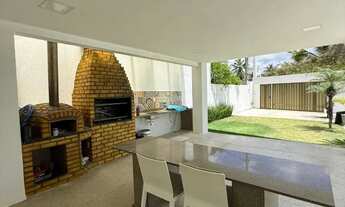 Imagem 2: Casa Maravilhosa Com energia solar em Vilas do Atlântico. Uma rua atrás da praia