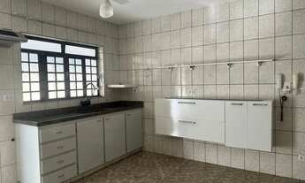 Imagem 2: Casa para Venda em Presidente Prudente, Jardim Aviação, 3 dormitórios, 1 suíte, 3 banheiro