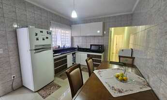 Imagem 4: Casa Espaçosa em Sorocaba 4 Dormitórios, Suíte e Garagem