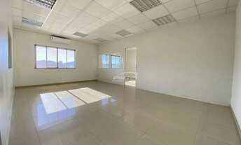 Imagem 3: Sala comercial disponível para locação no bairro Itoupava Norte, em Blumenau/SC