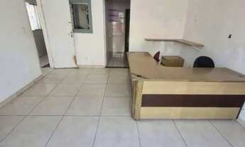 Imagem 4: Imóvel comercial na Rua Síria, 4 salas, banheiro