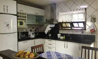 Imagem 2: Casa 3 Quartos com 1 Suíte e 160m² - Rio Tavares