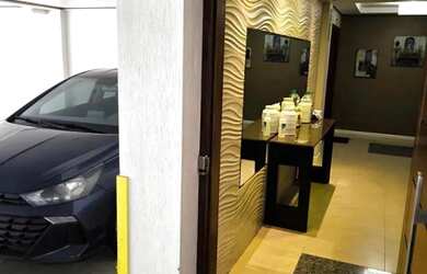 Imagem 2: Apartamento à venda todo mobiliado com dois dormitórios sendo uma suíte. Bairro Logradouro