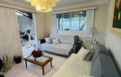 Imagem 4: Duplex individual na quadra do mar, 3 quartos, 2 varandas, rua calçada, a poucos metros da