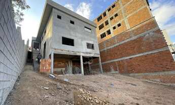 Imagem 2: Casa à venda em Barbacena com 4 quartos sendo 3 suítes no Serra Verde