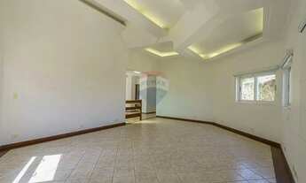 Imagem 7: Casa de Luxo no Alpes de Vinhedo: 3 Quartos e Piscina