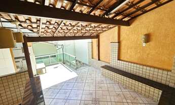 Imagem 3: Casa com 3 Quartos e 2 banheiros à Venda, 180 m² por R$ 580.000 no São João Batista