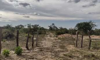 Imagem 2: Chácara em construção