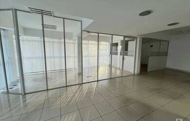 Imagem 4: SALA AÉREA NA AVENIDA PARA LOCAÇÃO