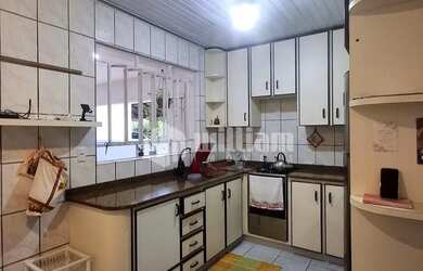 Imagem 5: CASA COM 5 DORMITÓRIOS NO CENTRO AO LADO COLÉGIO SÃO LUIS