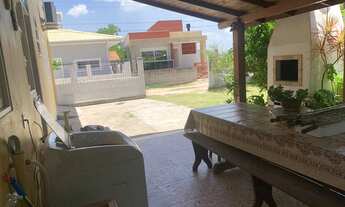 Imagem 5: Casa para aluguel e venda possui 200 metros quadrados com 4 quartos