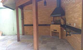 Imagem 2: Casa de condomínio para aluguel e venda possui 360 metros quadrados com 4 quartos