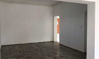 Imagem 7: Aldeota/Centro. Excelente localização. 250m2. Casa de esquina. Pé direito Alto. 15 vagas
