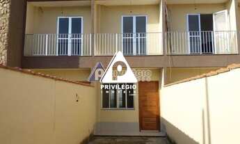 Imagem: Casa de rua à venda, 2 quartos, 2 vagas