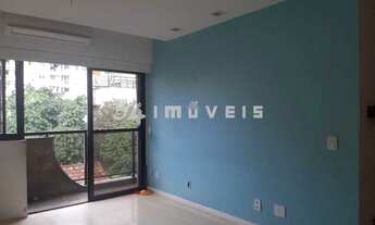 Imagem: Rua transversal no Humaitá, salão, 3 quartos