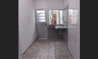 Imagem 7: Casa Térrea Fundos com 1 dormitório, 1 sala, quintal, ambientes amplos para alugar, 80 m²