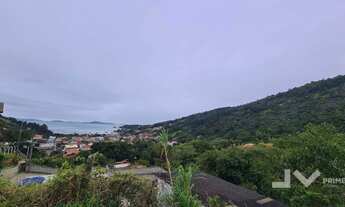 Imagem 3: Terreno à venda com 870 m² e vista para o mar no bairro Calheiros - Governador Celso Ramos