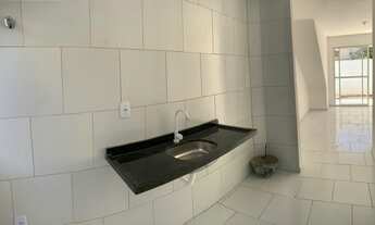 Imagem 5: Apartamento com 2 Qts, sendo 1 com closet, balcões em granito, rua calçada, por R$ 145.000