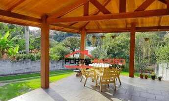 Imagem 3: Casa térrea com 3 quartos e 1.000 m2 de terreno no coração da Granja Viana