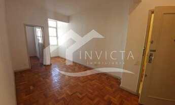 Imagem 5: Apartamento para venda com 65 metros quadrados com 2 quartos em Leme - Rio de Janeiro - RJ